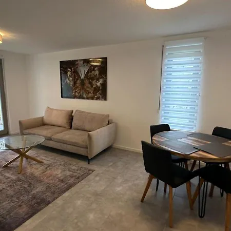 Moebliertes In Berlin 아파트 쇼네펠드