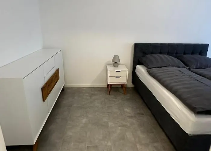 Moebliertes In Berlin * Schönefeld