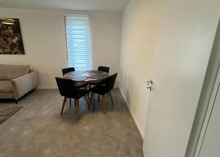 Lägenhet Moebliertes In Berlin Schönefeld