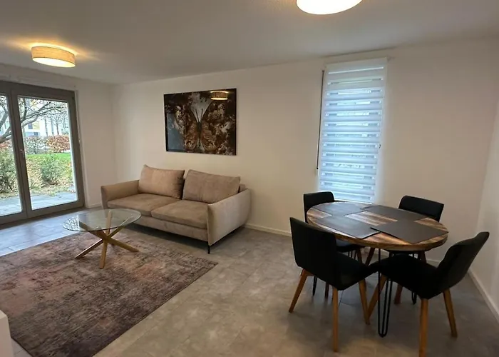 Moebliertes In Berlin Lägenhet Schönefeld